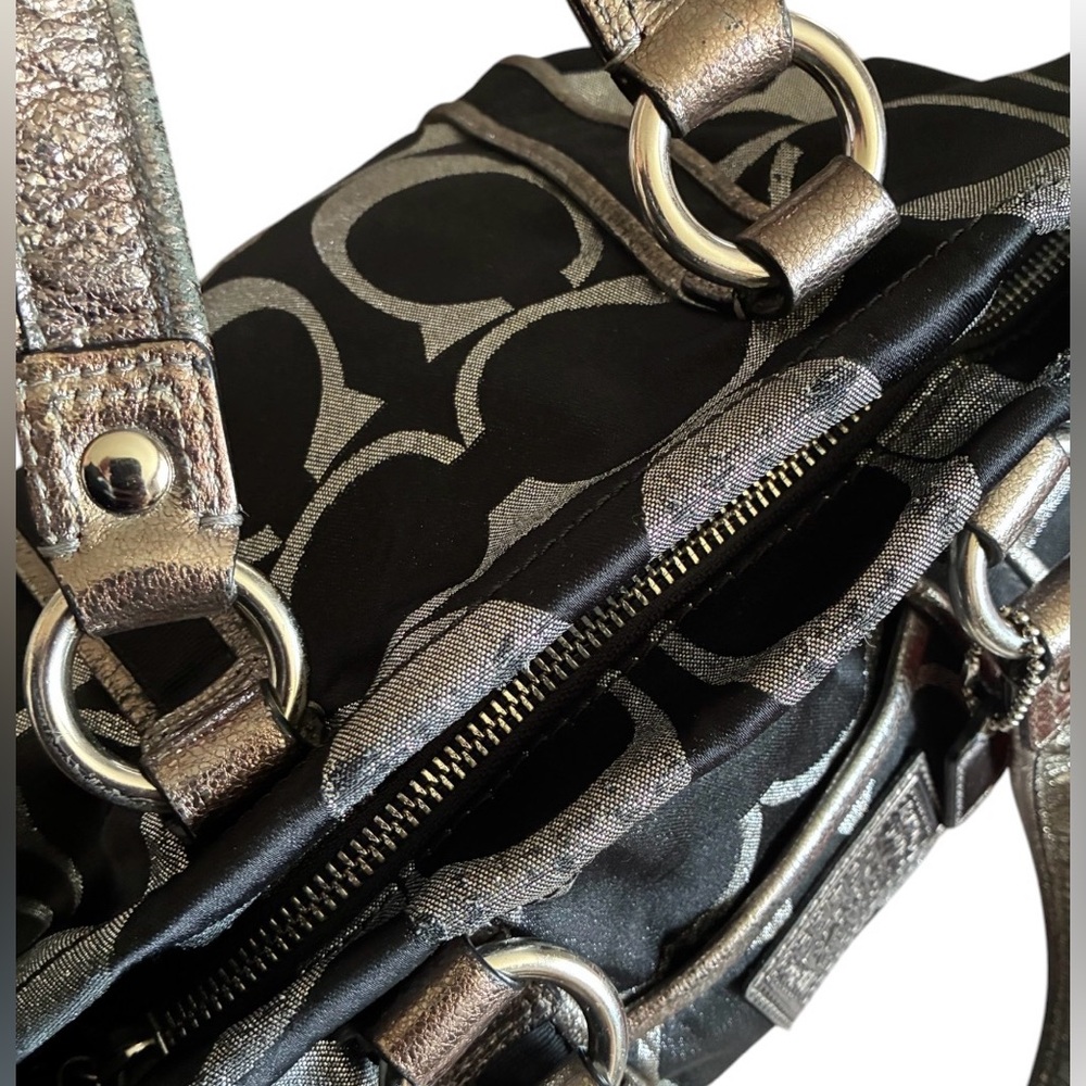 COACH Poppy Bag - Picture 9 of 15